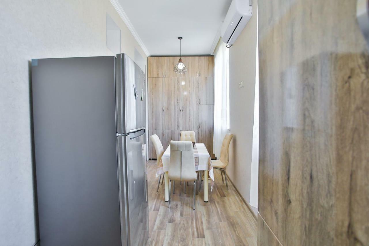 Apartment Anano คูทายสิ ภายนอก รูปภาพ